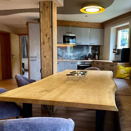 Hébergement de vacances Edelweiss - Private Wellness With Whirlpool & Sauna *