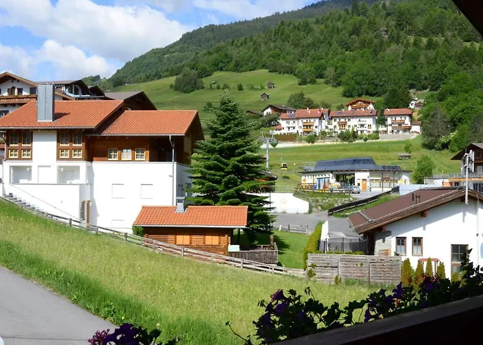 Semesterbostad Edelweiss *