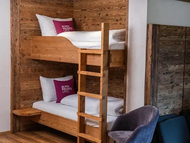 Semesterbostad Edelweiss Ladis