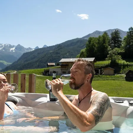 Edelweiss - Private Wellness With Whirlpool & Sauna 펜션 라디스