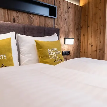 펜션 Edelweiss - Private Wellness With Whirlpool & Sauna