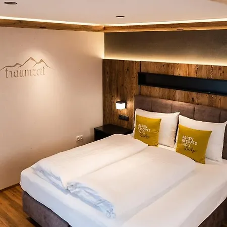 Edelweiss - Private Wellness With Whirlpool & Sauna 라디스