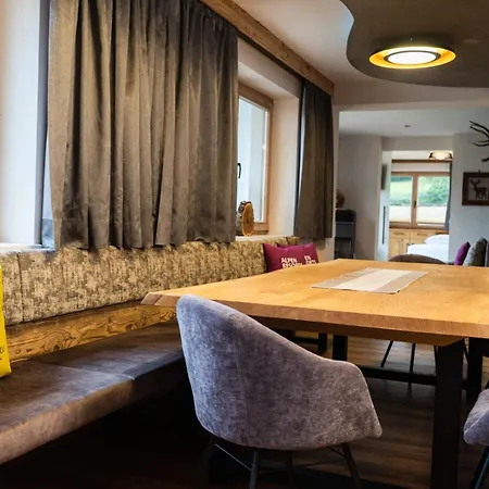 Ferienhaus Alpinchalet Edelweiss *